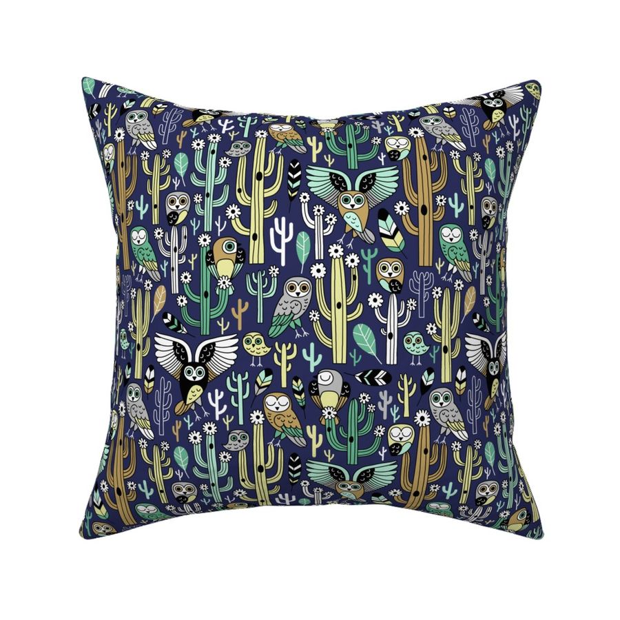 HOME_GOOD_SQUARE_THROW_PILLOW