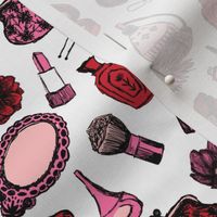 vintage makeup // beauty brush florals nails lipstick cute girls fabrics