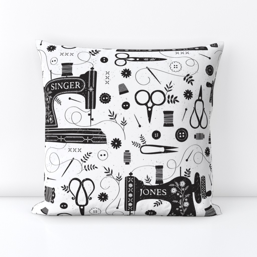 Sew Vintage // by petite_circus // sewing machine black and white