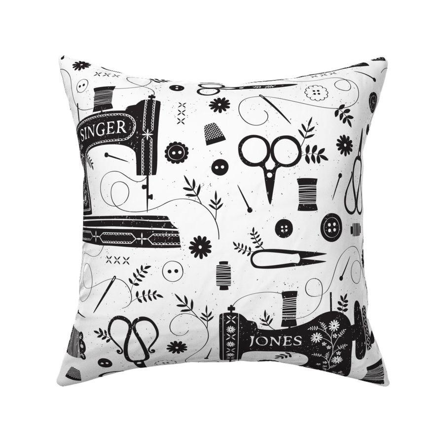 HOME_GOOD_SQUARE_THROW_PILLOW