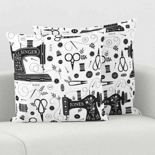 HOME_GOOD_SQUARE_THROW_PILLOW