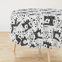 Sew Vintage // by petite_circus // sewing machine black and white