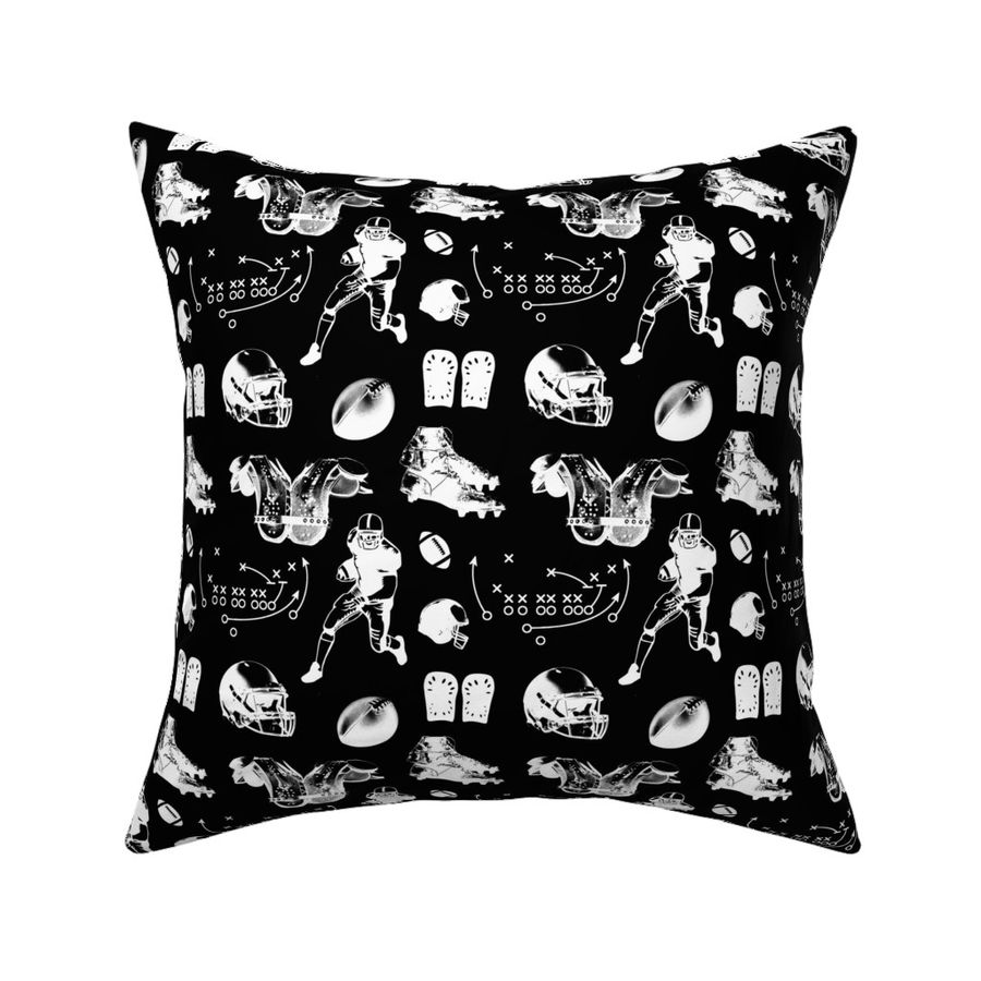 HOME_GOOD_SQUARE_THROW_PILLOW