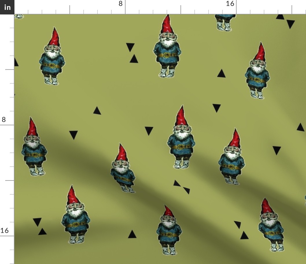 Gnomes and Triangles