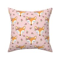 foxes-with-pink-rosebuds on pink