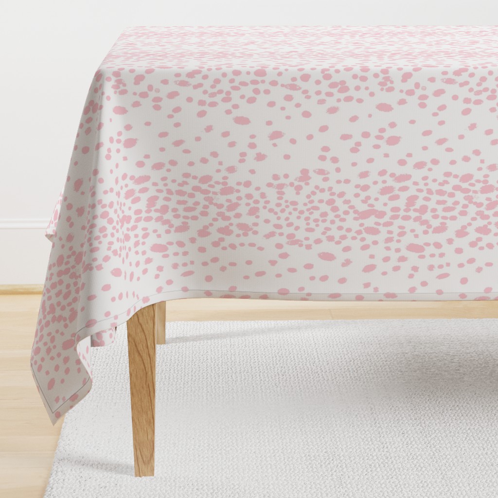 Dots in soft pink