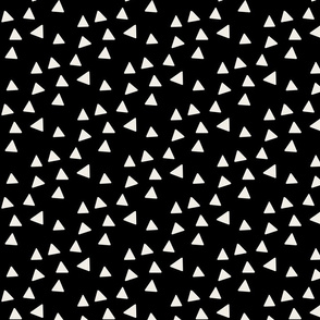 Triangles - Black & Linen