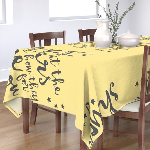 HOME_GOOD_RECTANGULAR_TABLE_CLOTH