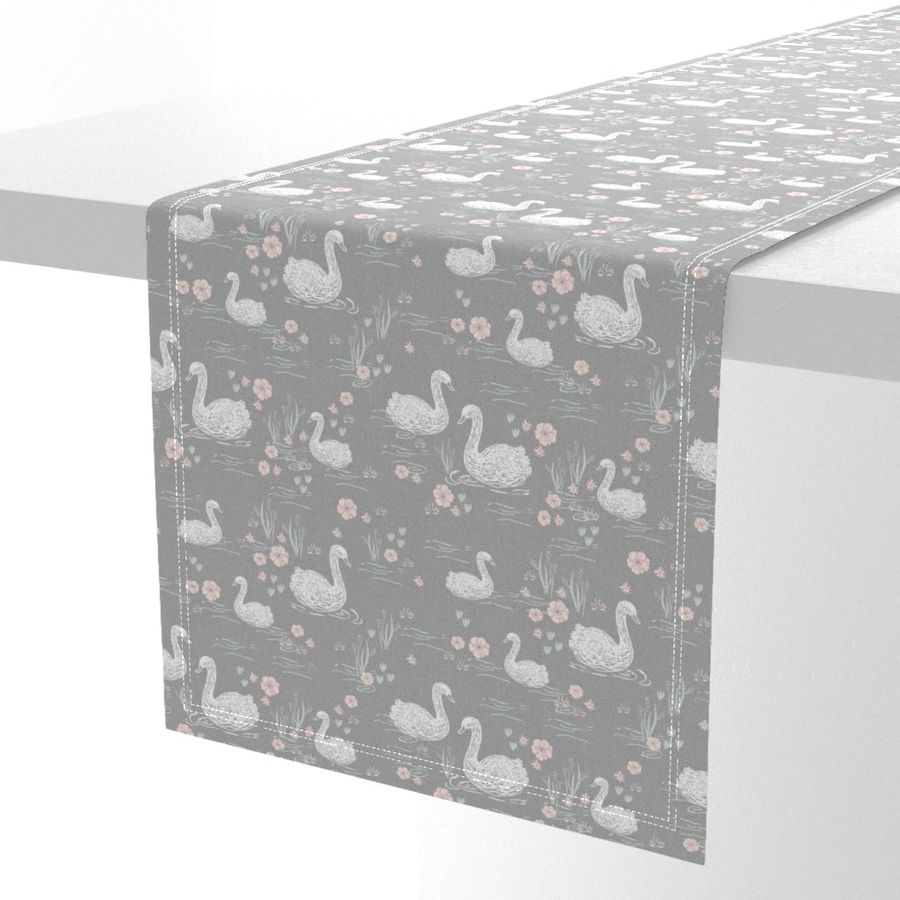 HOME_GOOD_TABLE_RUNNER