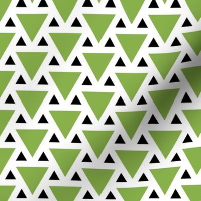 06019889 : triangle2to1 : spoonflower0372