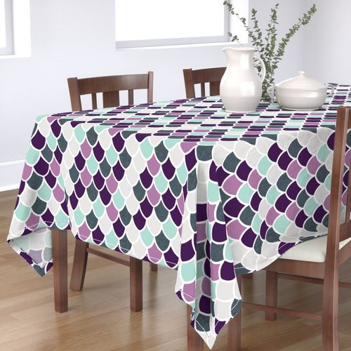 HOME_GOOD_RECTANGULAR_TABLE_CLOTH