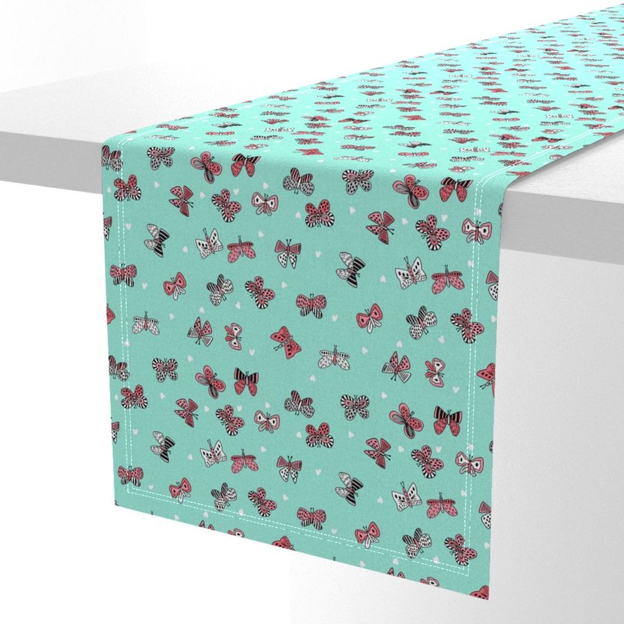 HOME_GOOD_TABLE_RUNNER