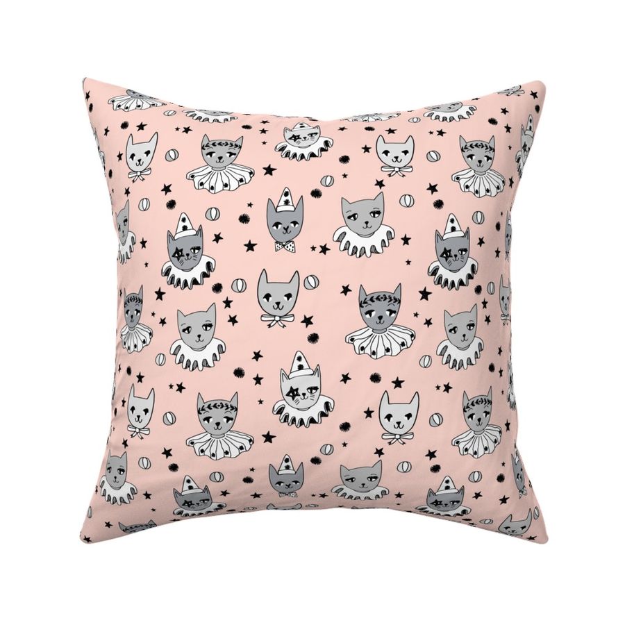 HOME_GOOD_SQUARE_THROW_PILLOW