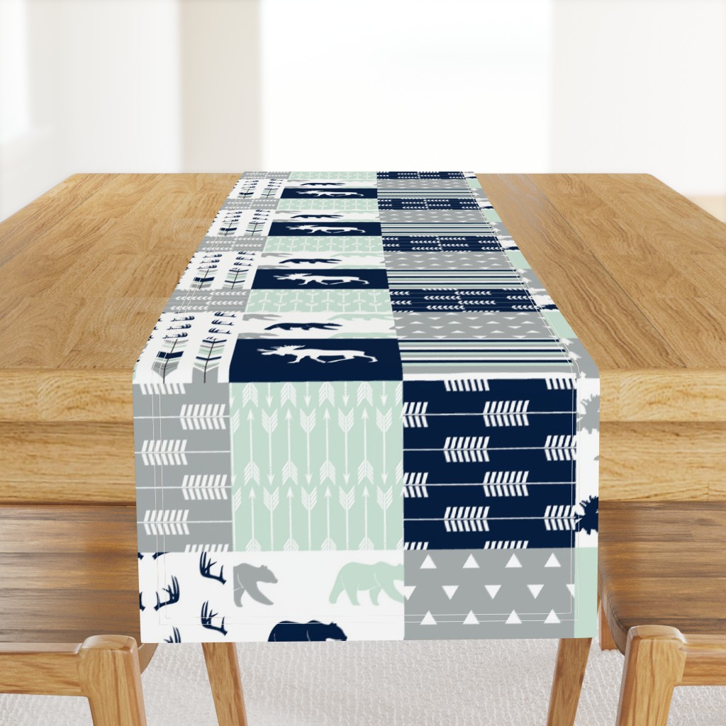 northern lights patchwork wholecloth || bear and moose