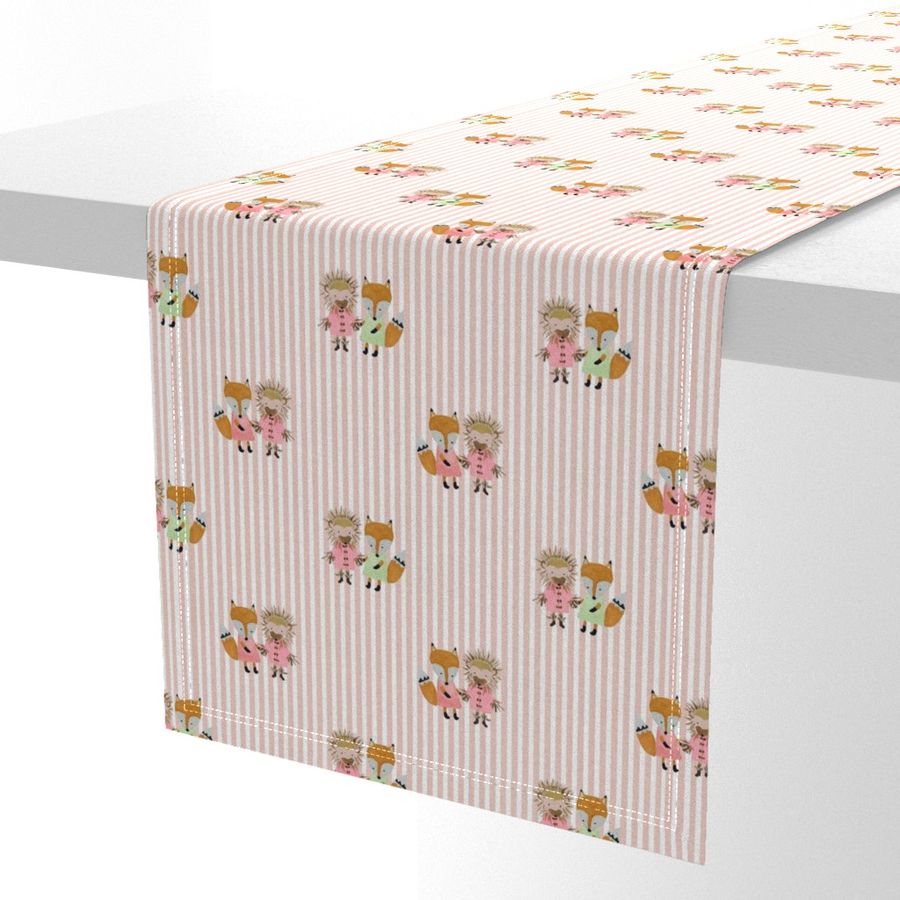 HOME_GOOD_TABLE_RUNNER