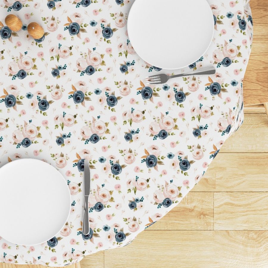 HOME_GOOD_ROUND_TABLE_CLOTH