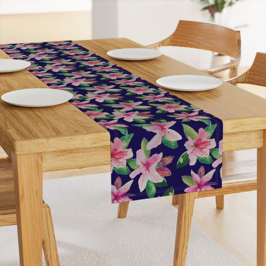 HOME_GOOD_TABLE_RUNNER