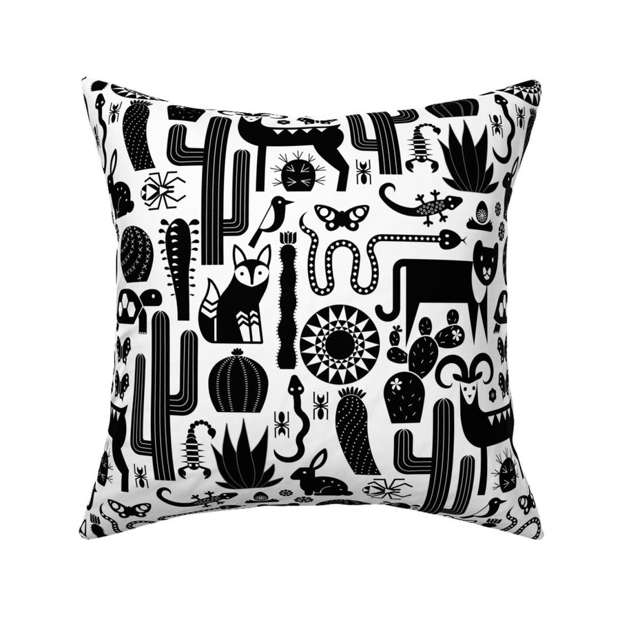 HOME_GOOD_SQUARE_THROW_PILLOW