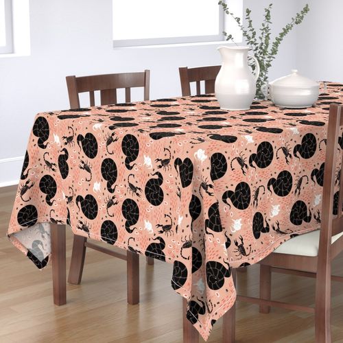 HOME_GOOD_RECTANGULAR_TABLE_CLOTH