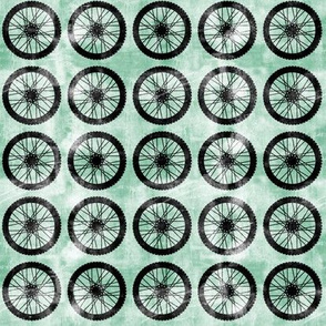 wheel || green - motocross dirt bike