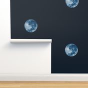 two-yard blue 18" supermoon panel on navy blue-black