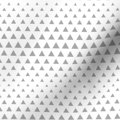 halftone triangles grey