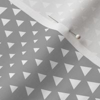 halftone triangles grey reversed