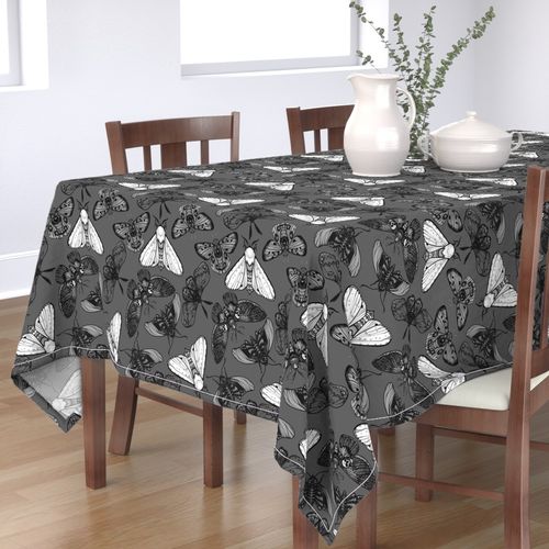 HOME_GOOD_RECTANGULAR_TABLE_CLOTH