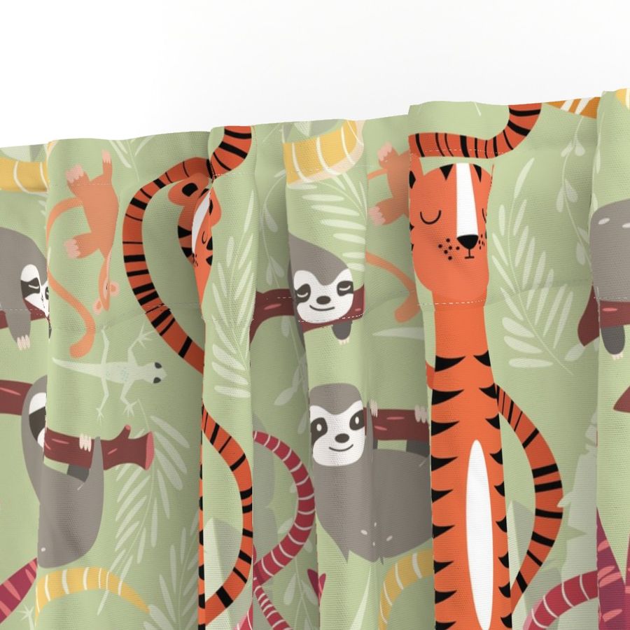 Rain forest animals pattern 004