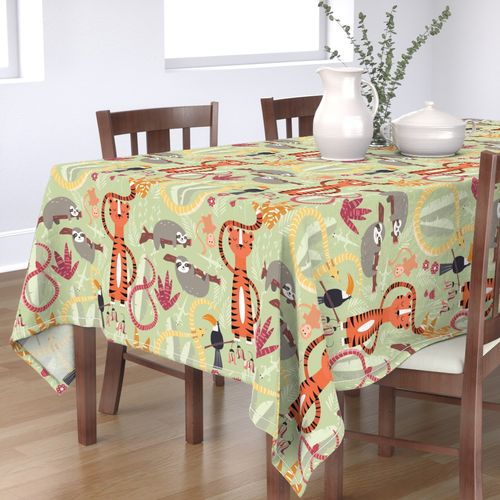 HOME_GOOD_RECTANGULAR_TABLE_CLOTH