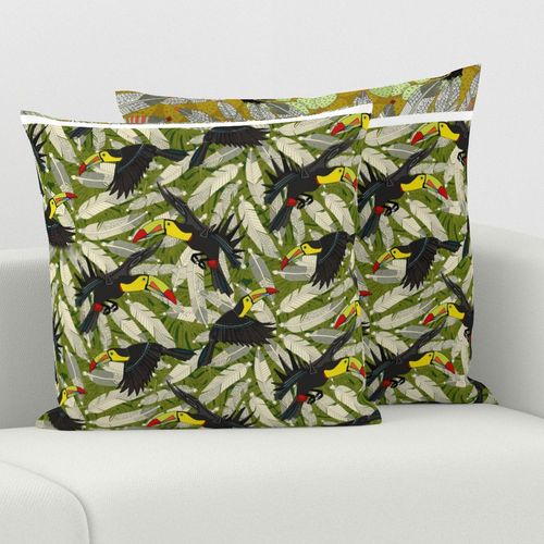 HOME_GOOD_SQUARE_THROW_PILLOW