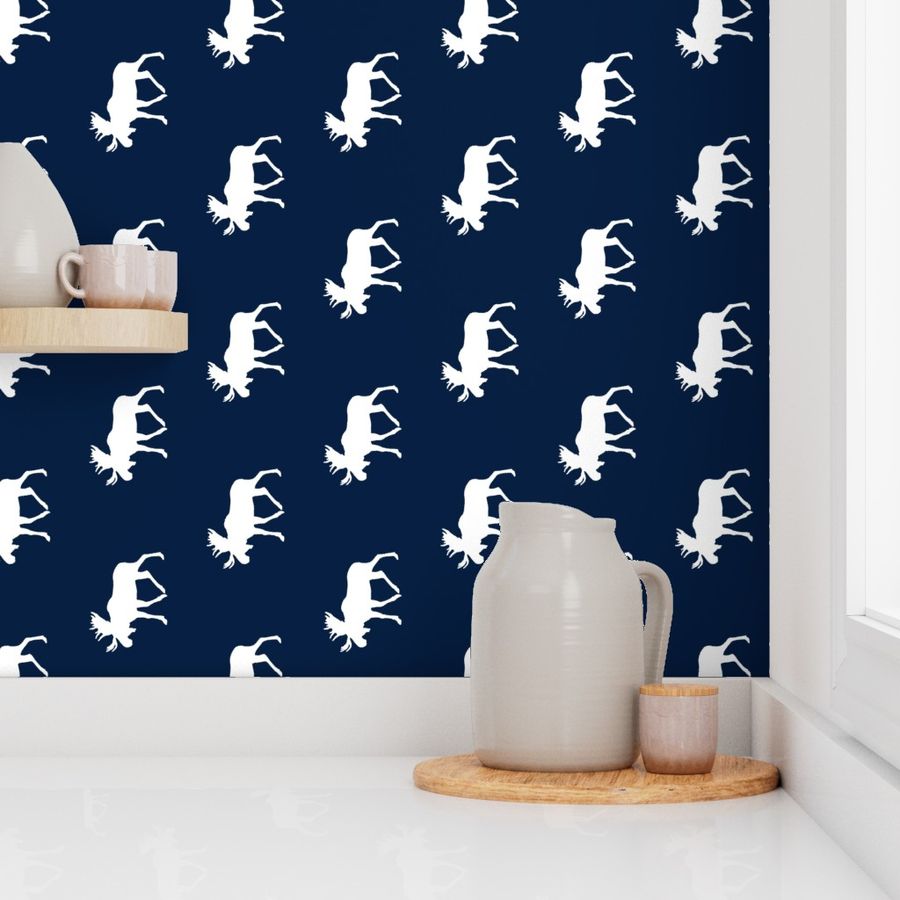 moose // white on navy (90)