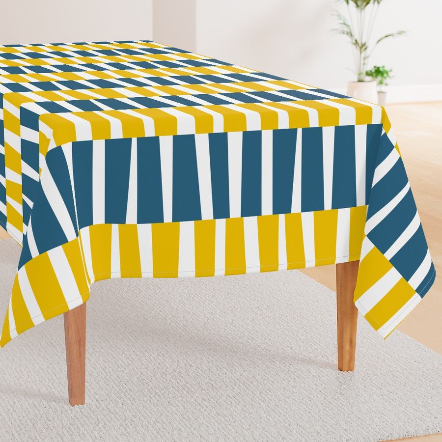 HOME_GOOD_RECTANGULAR_TABLE_CLOTH