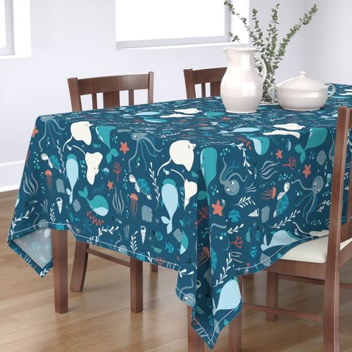 HOME_GOOD_RECTANGULAR_TABLE_CLOTH