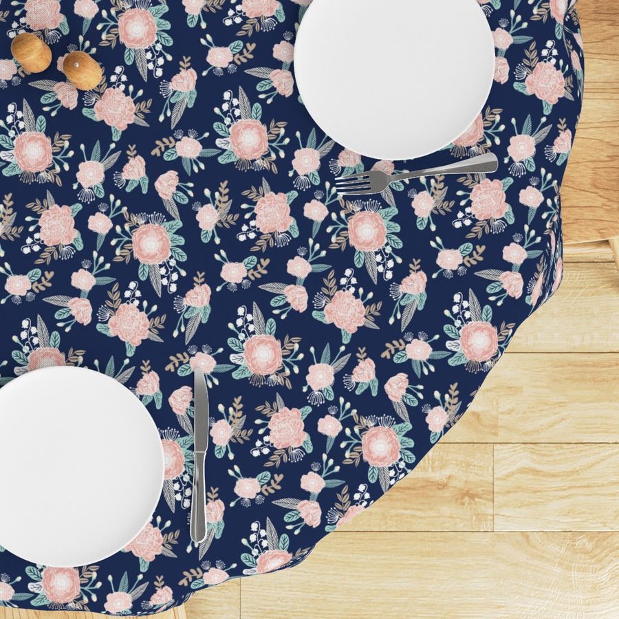 HOME_GOOD_ROUND_TABLE_CLOTH