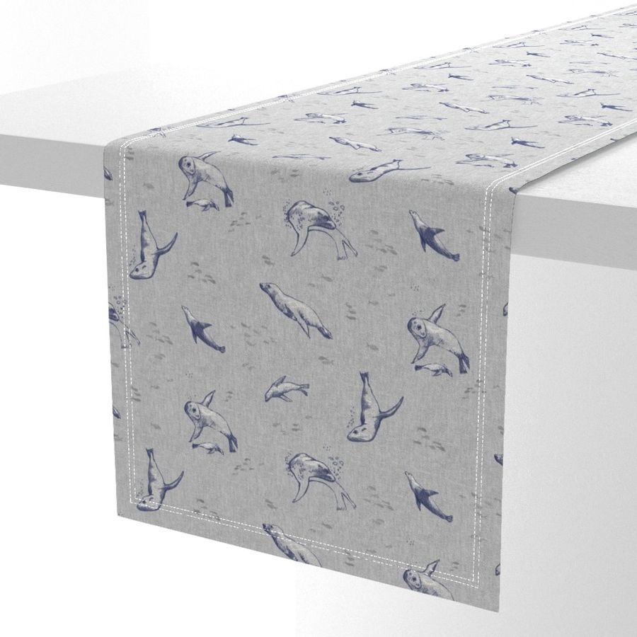 HOME_GOOD_TABLE_RUNNER