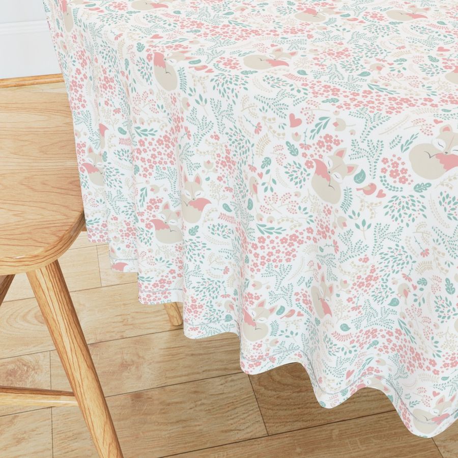 HOME_GOOD_ROUND_TABLE_CLOTH