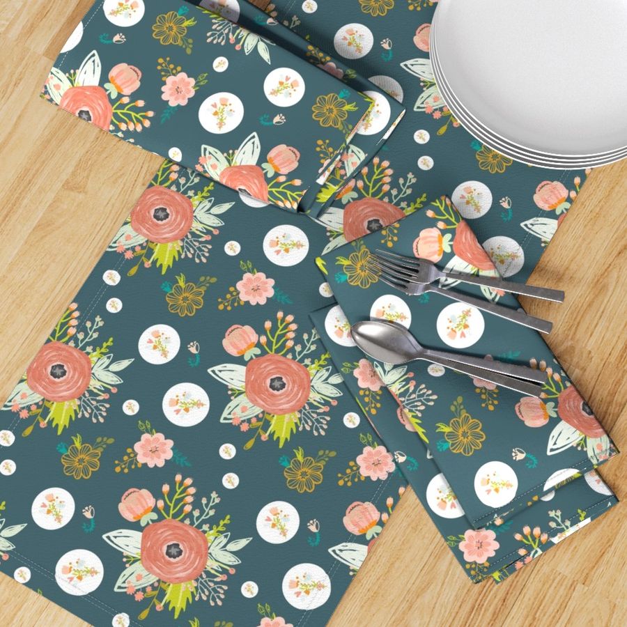 HOME_GOOD_TABLE_RUNNER