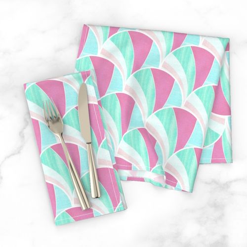 Warped Pastel Art Deco Fan Pattern