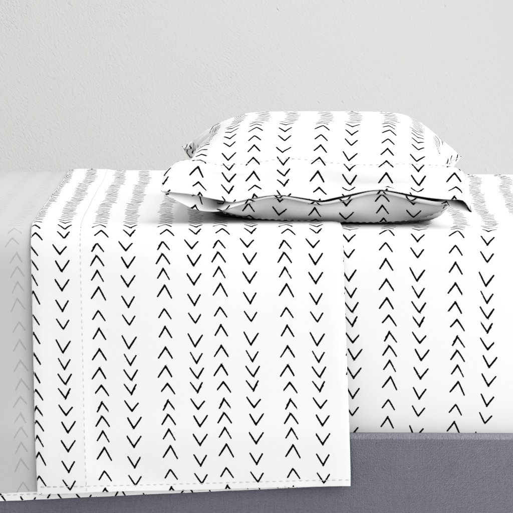 mudcloth inspired zig zag - black and white fabric