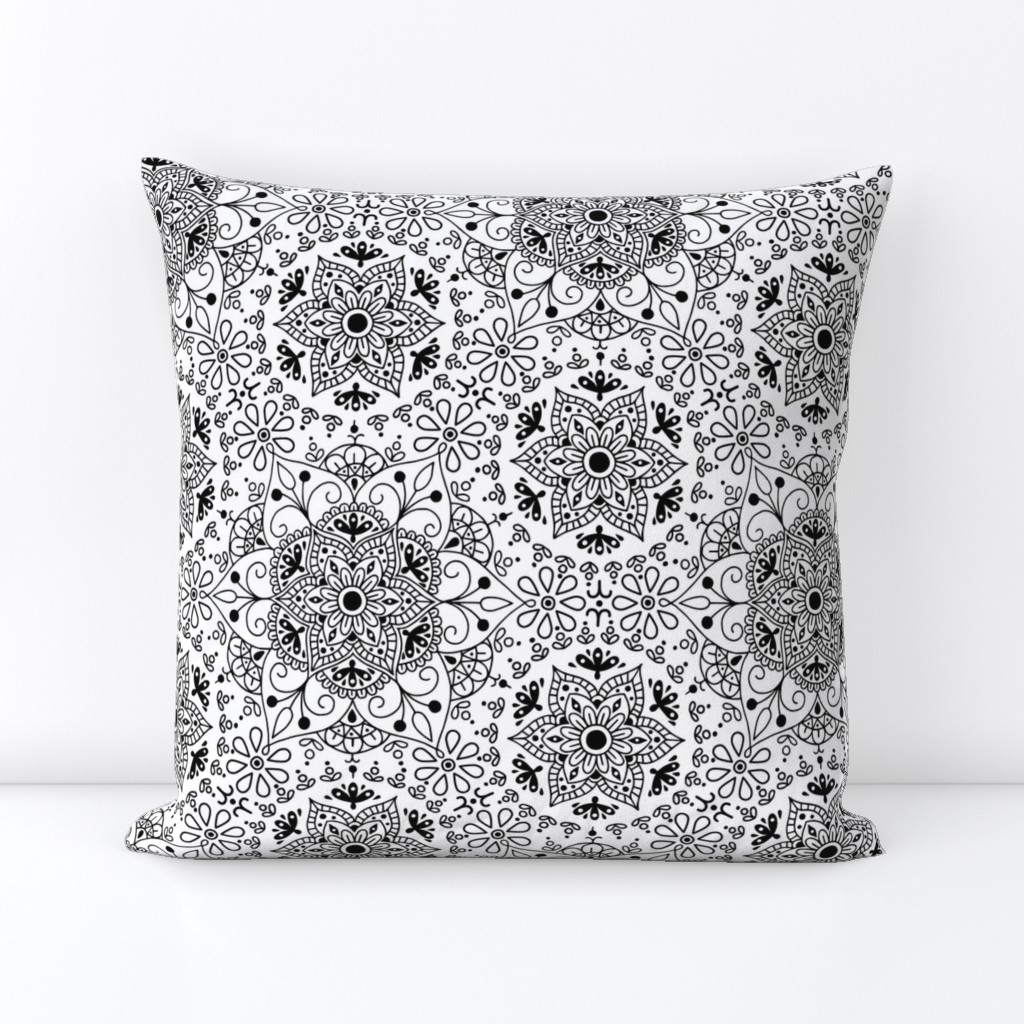 Mandala_White and Black