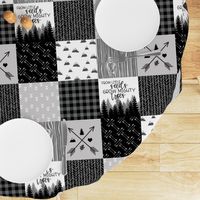 Mighty Trees - Wholecloth Cheater Quilt / Monochrome