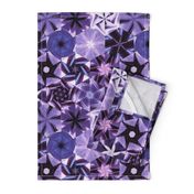 Feather hexagonal purple quilt