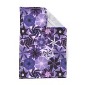 Feather hexagonal purple quilt