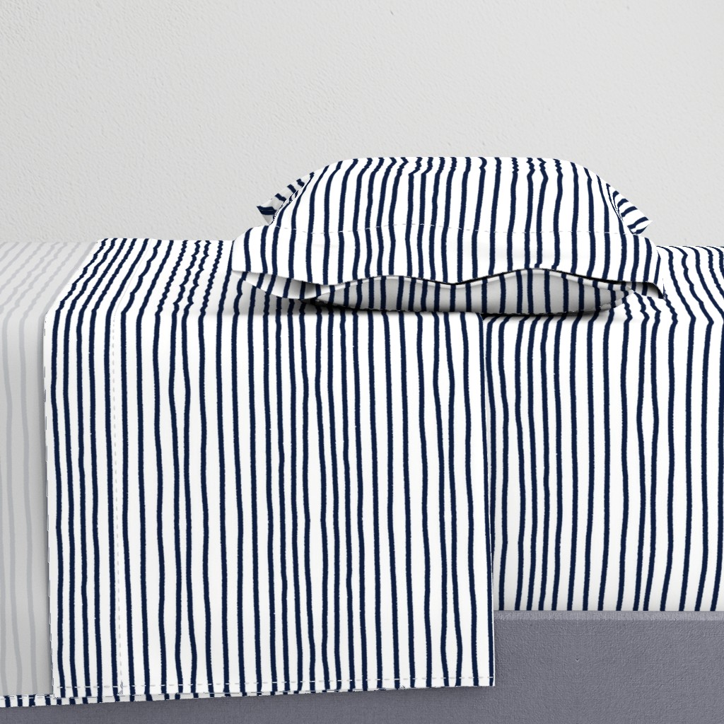 Sketchy Stripes // Navy 