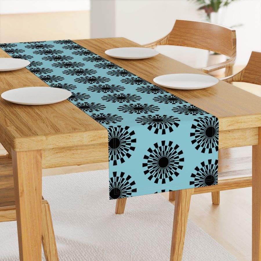 HOME_GOOD_TABLE_RUNNER