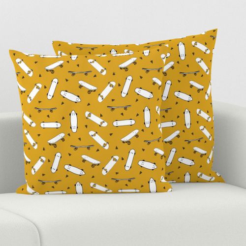 HOME_GOOD_SQUARE_THROW_PILLOW