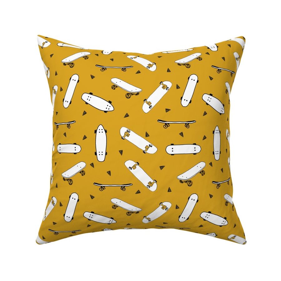 HOME_GOOD_SQUARE_THROW_PILLOW