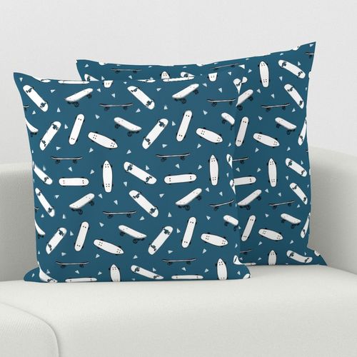 HOME_GOOD_SQUARE_THROW_PILLOW