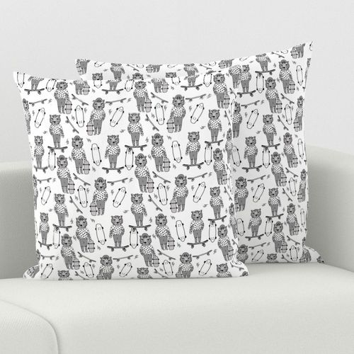 HOME_GOOD_SQUARE_THROW_PILLOW